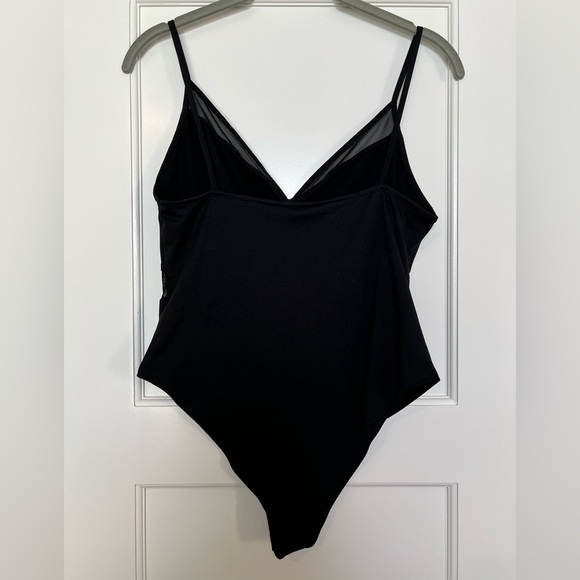 Zara Stretch Cut Out Bodysuit (Large) - Picture 4 of 5
